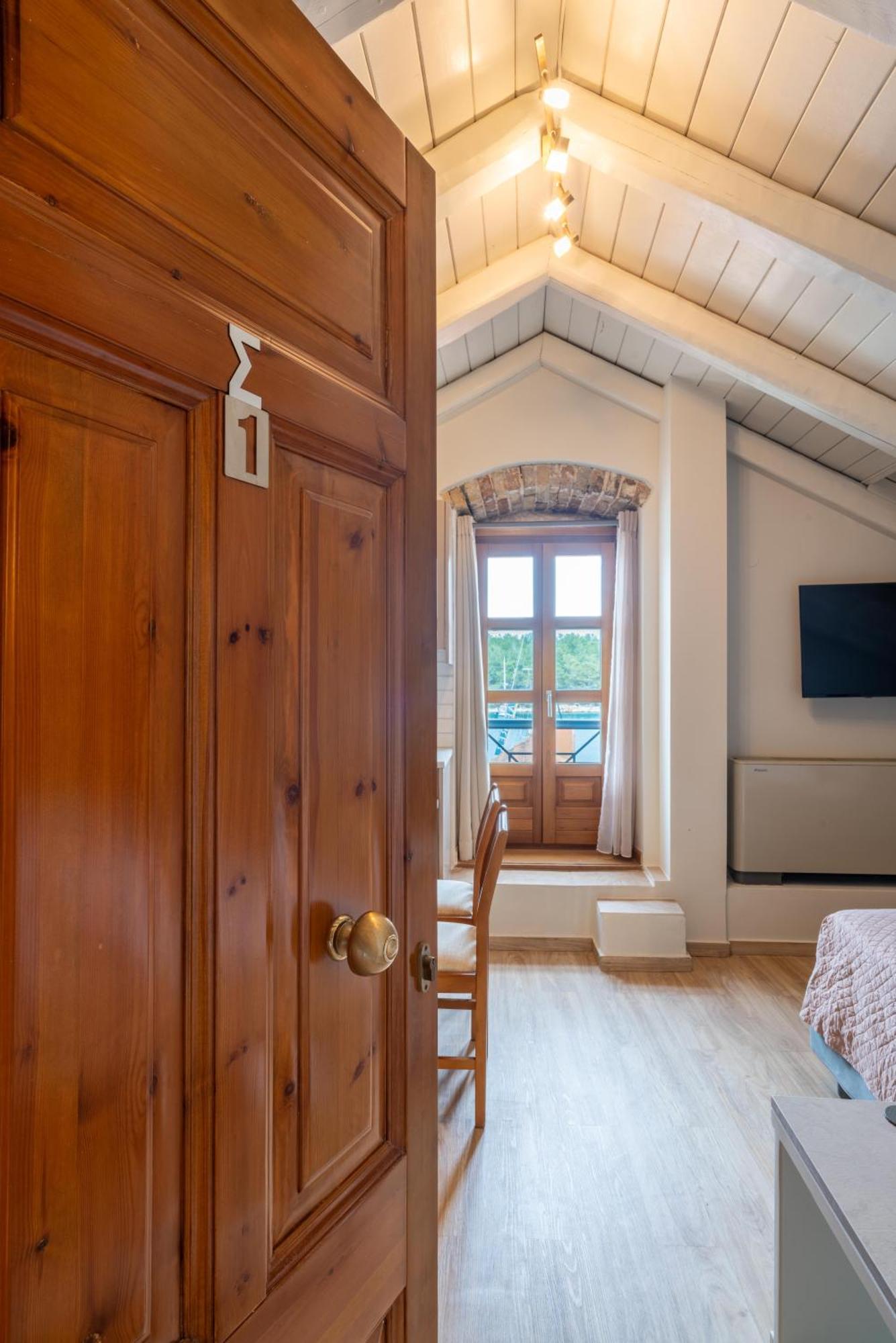 Authentic Suites In Fiscardo Fiskardo Exteriér fotografie
